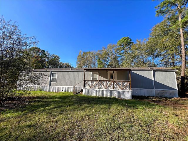 108 Hunters Gln, Livingston, TX 77351