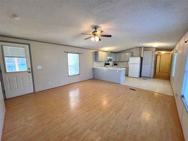 108 Hunters Gln, Livingston, TX 77351