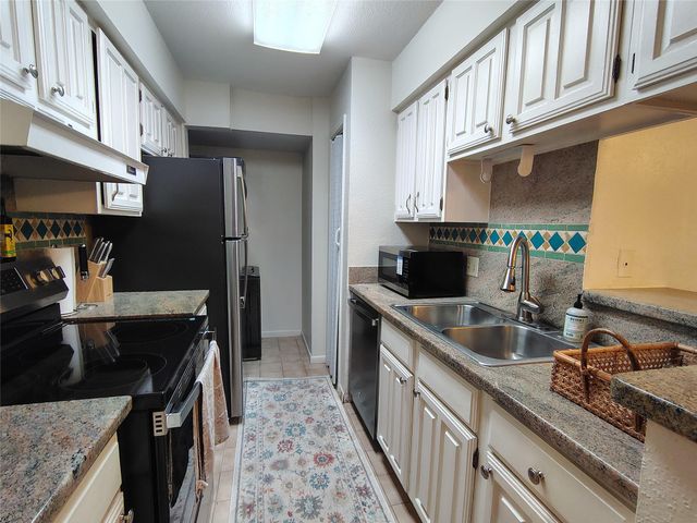 4001 Nasa Parkway 117, El Lago, TX 77586