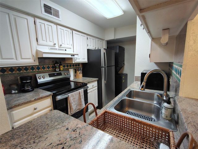 4001 Nasa Parkway 117, El Lago, TX 77586