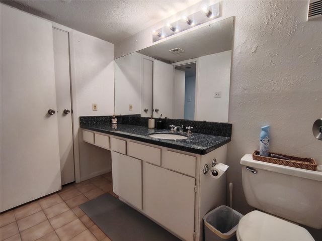 4001 Nasa Parkway 117, El Lago, TX 77586