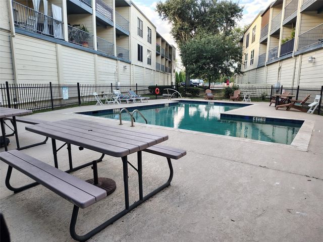 4001 Nasa Parkway 117, El Lago, TX 77586