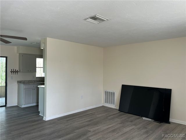 302 S Jackson Street, Beverly Hills, FL 34465