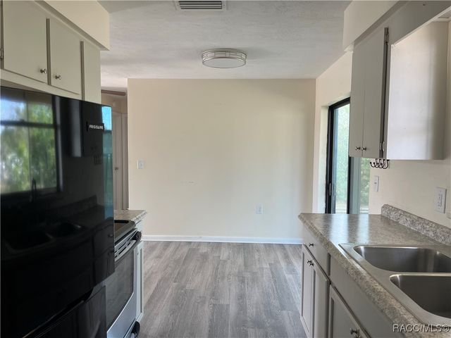 302 S Jackson Street, Beverly Hills, FL 34465