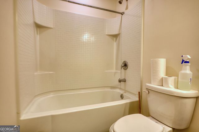 1821 Millstream Hollow, Conyers, GA 30012