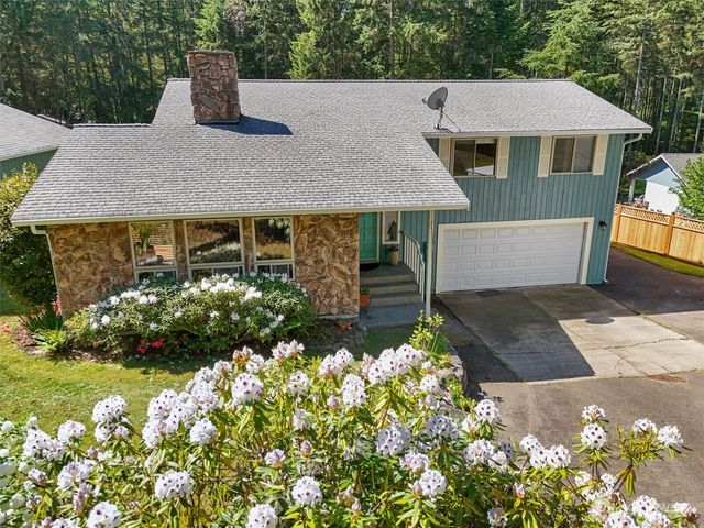 870 Kamus Place, Fox Island, WA 98333