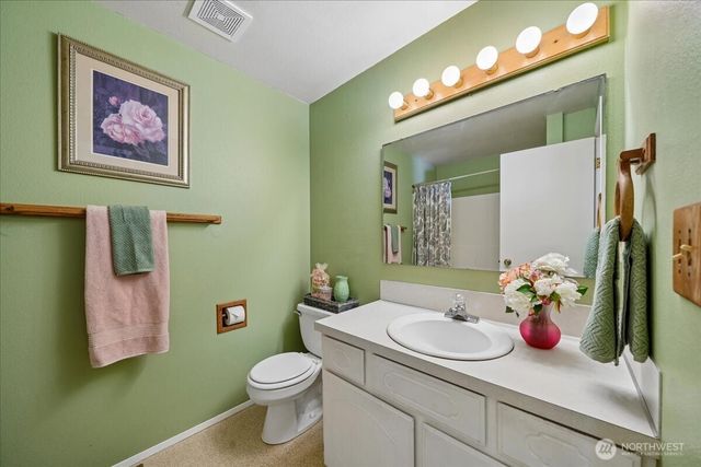 870 Kamus Place, Fox Island, WA 98333