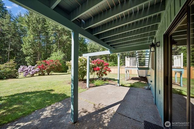 870 Kamus Place, Fox Island, WA 98333