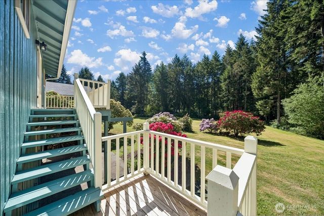 870 Kamus Place, Fox Island, WA 98333