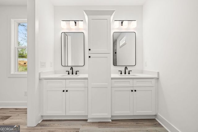 4342 Greenway Road, Lula, GA 30554