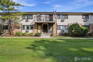 903 Cricket Lane, Woodbridge Proper, NJ 07095