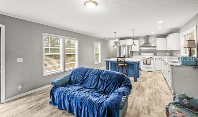 14 Palm Point Rd, Beaufort, SC 29907