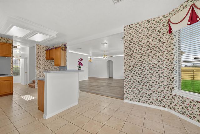 2103 Five Iron Drive, Houston, TX 77089