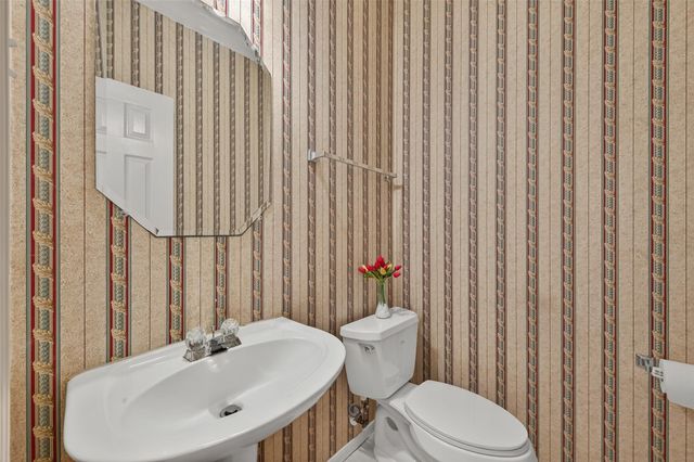 2103 Five Iron Drive, Houston, TX 77089