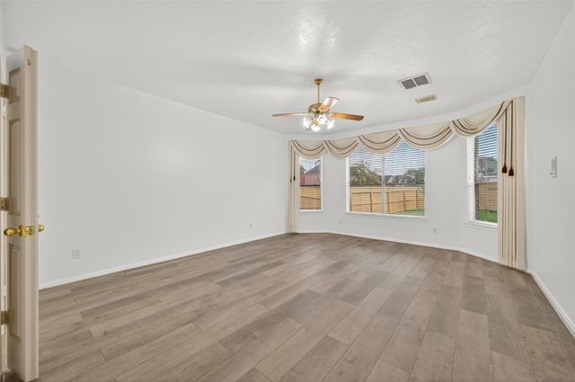 2103 Five Iron Drive, Houston, TX 77089