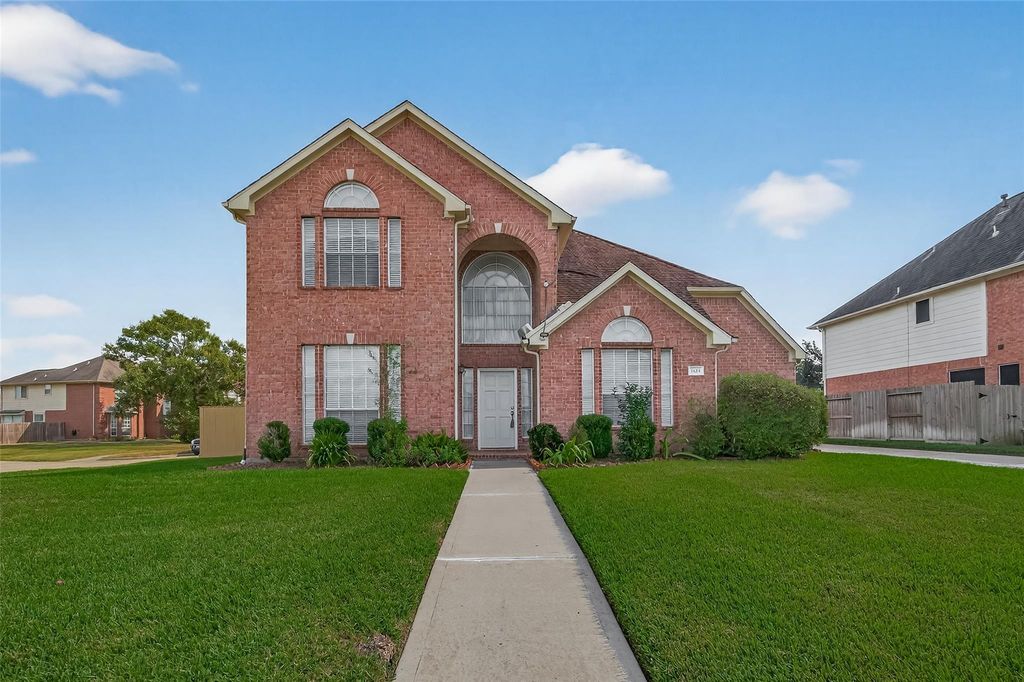 2103 Five Iron Drive, Houston, TX 77089
