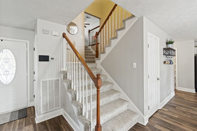 3467 Melrose Dr, Clarksville, TN 37042