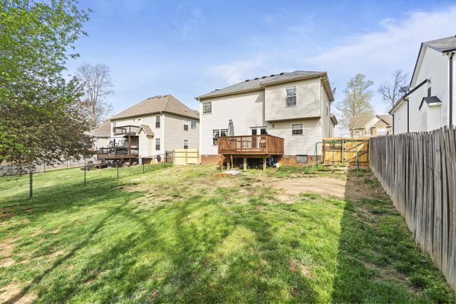 3467 Melrose Dr, Clarksville, TN 37042