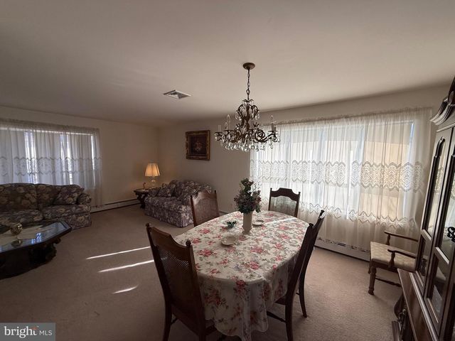 11 GRAND AVE, Trenton, NJ 08620