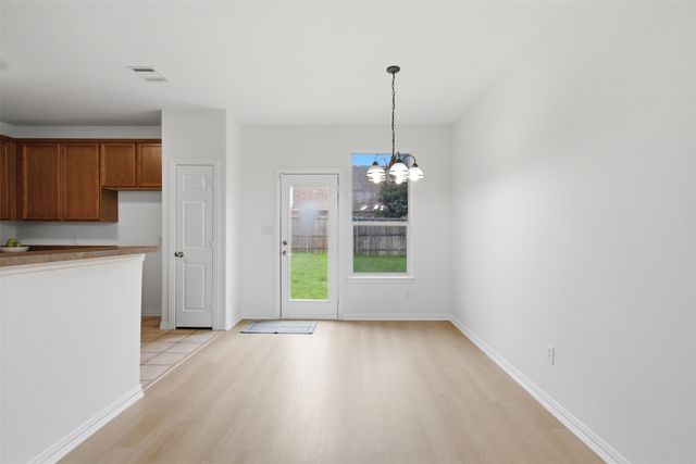 519 Mattie Lane, Lake Dallas, TX 75065