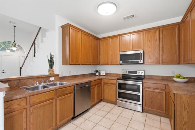 519 Mattie Lane, Lake Dallas, TX 75065