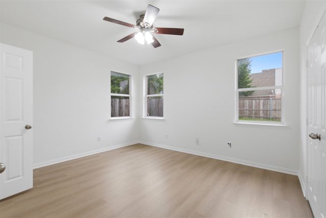 519 Mattie Lane, Lake Dallas, TX 75065