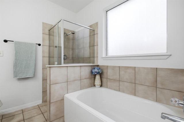 519 Mattie Lane, Lake Dallas, TX 75065