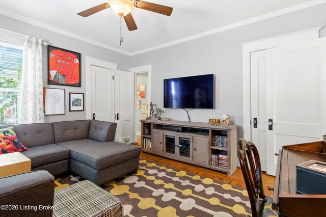 1619 Edgeland Ave, Louisville, KY 40204