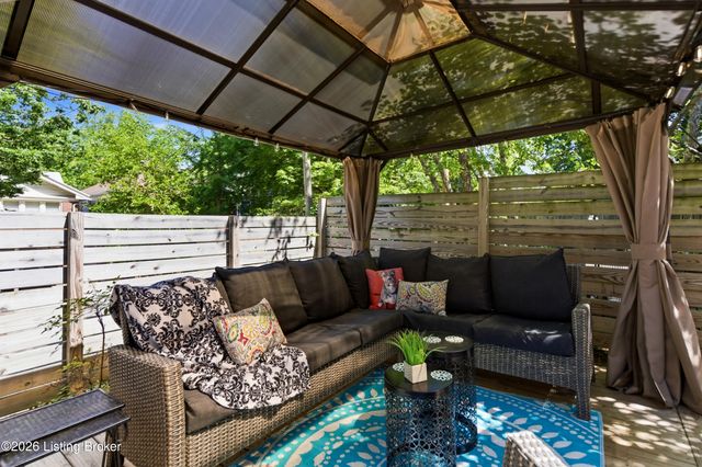 1619 Edgeland Ave, Louisville, KY 40204