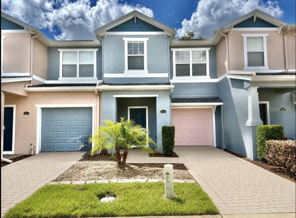 823 PINE POINTE LANE, Orlando, FL 32828