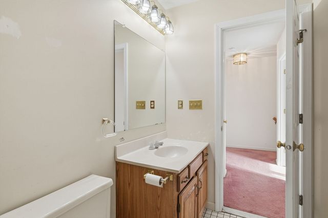 200 Lambert Terr 70, Chicopee, MA 01020