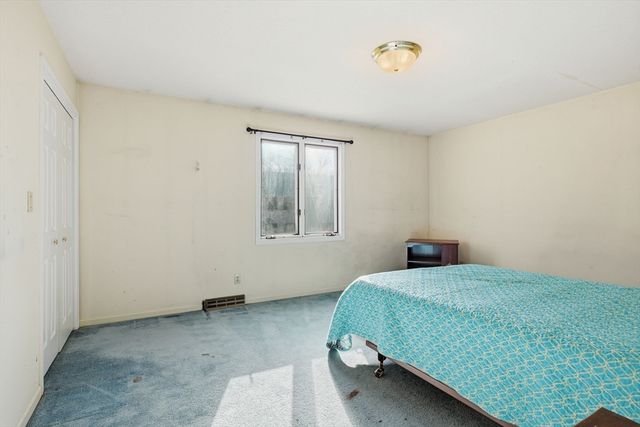 200 Lambert Terr 70, Chicopee, MA 01020