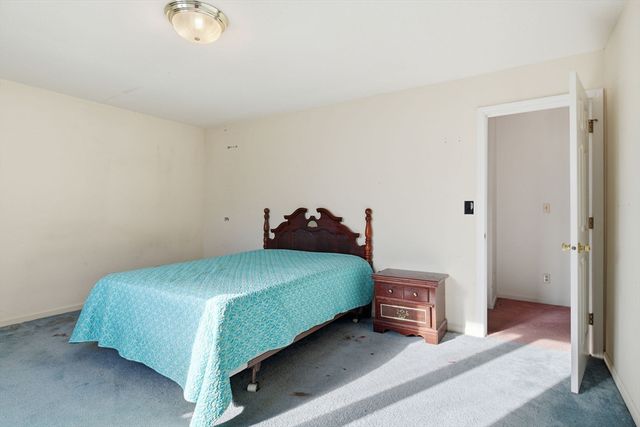 200 Lambert Terr 70, Chicopee, MA 01020