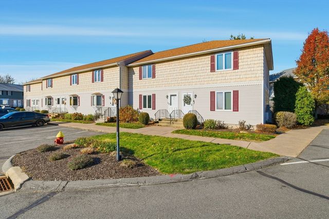 200 Lambert Terr 70, Chicopee, MA 01020