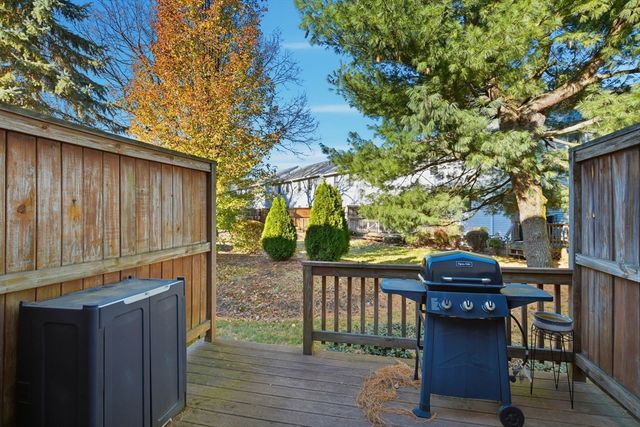 200 Lambert Terr 70, Chicopee, MA 01020