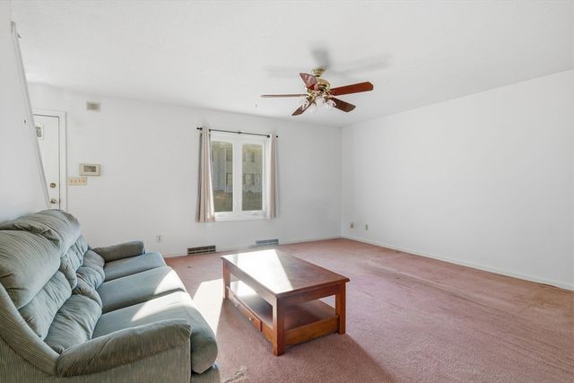 200 Lambert Terr 70, Chicopee, MA 01020