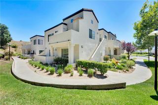 21203 Trumpet Drive 102, Newhall, CA 91321