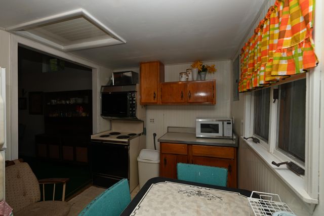 140 S 700 E, Knox, IN 46534