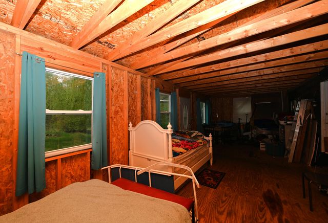 140 S 700 E, Knox, IN 46534