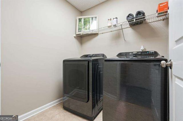714 Players Court, Woodstock, GA 30189