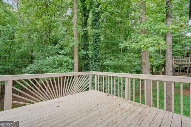 714 Players Court, Woodstock, GA 30189