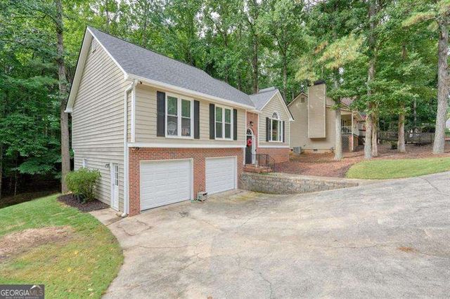 714 Players Court, Woodstock, GA 30189