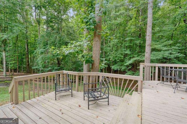 714 Players Court, Woodstock, GA 30189