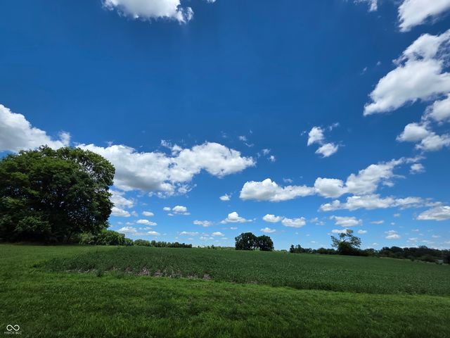 1668 W Greencastle Road, Mooresville, IN 46158