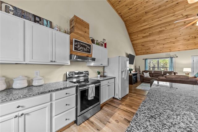 1687 Leon Ellis Road, Hull, GA 30646