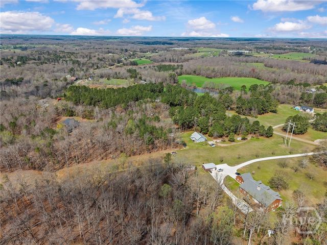 1687 Leon Ellis Road, Hull, GA 30646