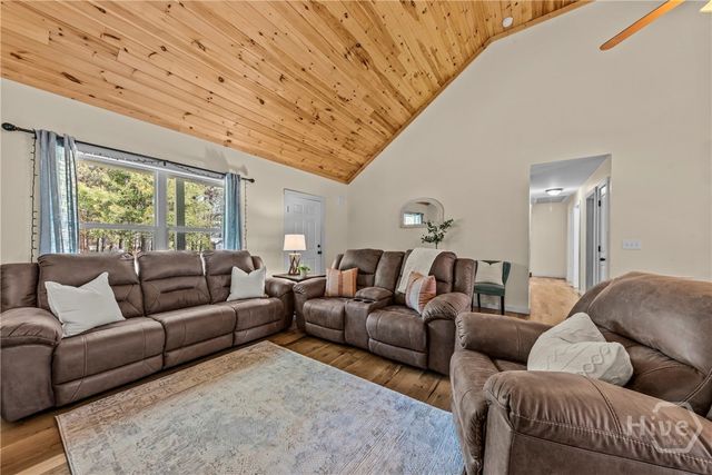 1687 Leon Ellis Road, Hull, GA 30646