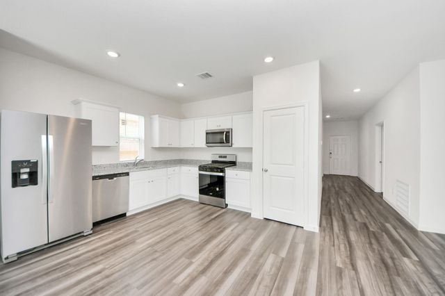 1812 Corsica Creek Lane, Rosharon, TX 77583