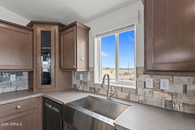 41711 N US HWY 60 --, Morristown, AZ 85342