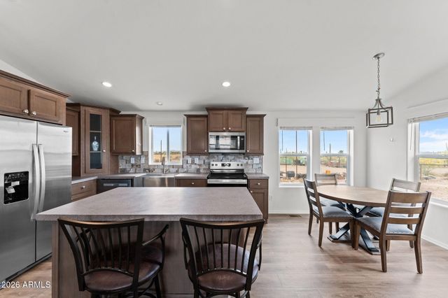 41711 N US HWY 60 --, Morristown, AZ 85342